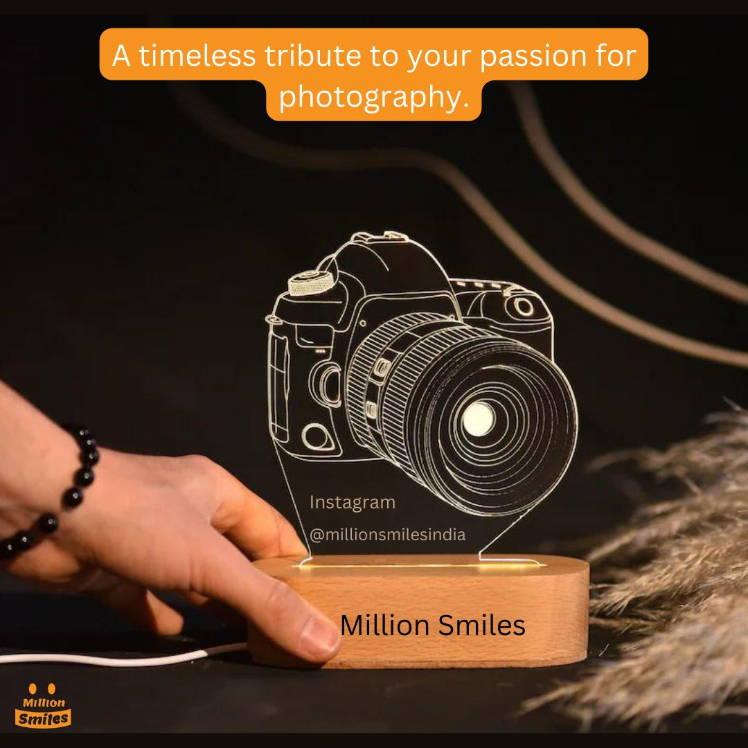 PERSONALIZED CAMERA SMILE LED TABLE LAMP